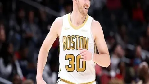 切尔西主场大破南安普敦，终结联赛连败困境